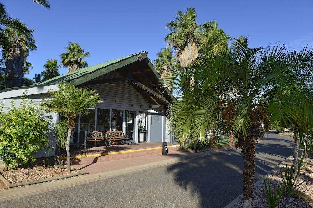 Motel Desert Palms 3*